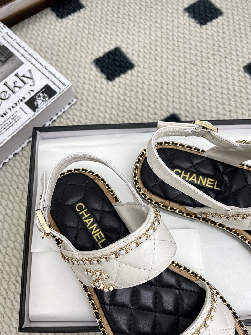 Ch**el slippers